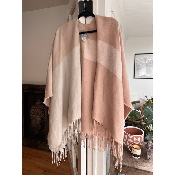 Soia & Kyo Woven Miku-S Scarfigan w/Fringe, One Size - Picture 7 of 11